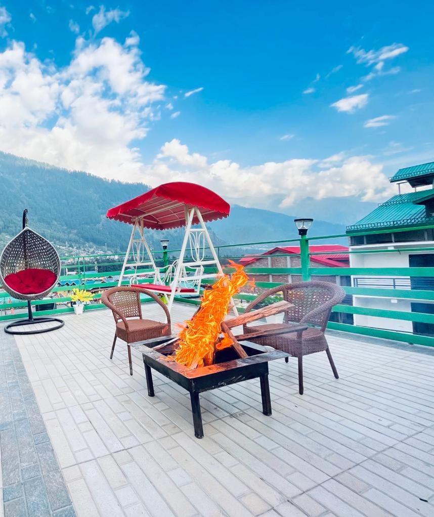 Tata Vista Resort Mall Road Manali - Centrally Heated & Air Cooled Exteriér fotografie