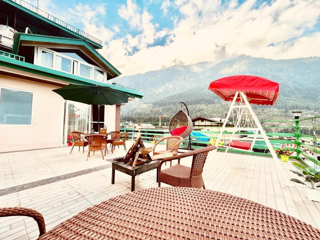 Tata Vista Resort Mall Road Manali - Centrally Heated & Air Cooled Exteriér fotografie